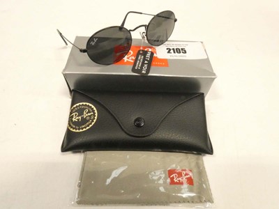 Lot 2105 - Ray-Ban RB3547 sunglasses with case and box