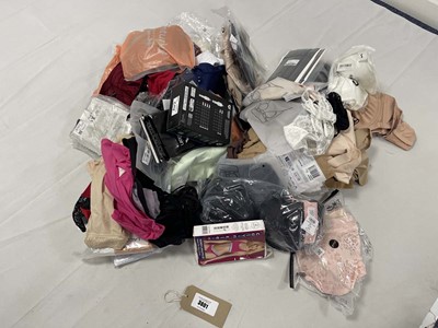 Lot 3801 - Selection of mixed underwear