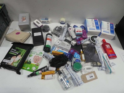 Lot 3748 - Selection of mixed items to include medical etc