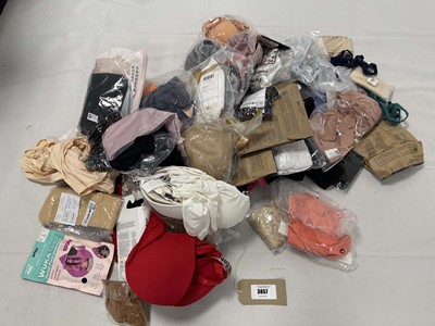 Lot 3857 - Selection of mixed underwear