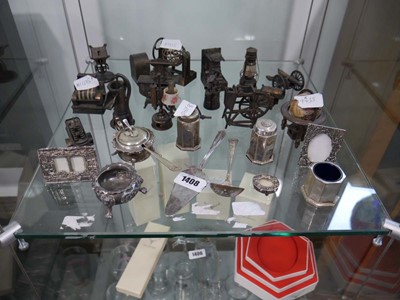 Lot 1408 - Shelf of collectibles incl. plated ware and...