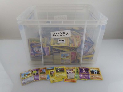 Lot 7598 - Large Qty of Assorted loose Pokémon Cards to...