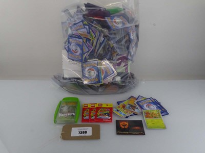 Lot 7390 - Large Qty of assorted loose trading cards to...