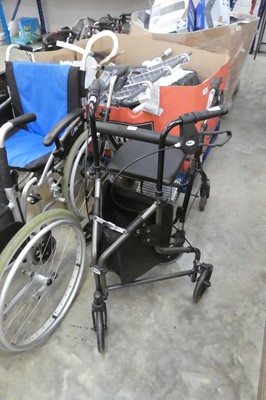 Lot 2023 - Drive 3 wheel rollator