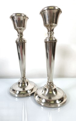 Lot 264 - A pair of silver candlesticks, Birmingham 1970,...