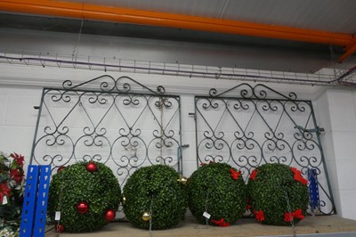 Lot 2168 - Pair of decorative metal driveway gates