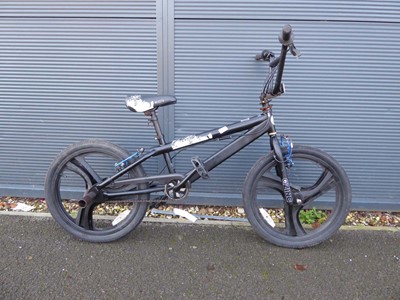 Lot 4026 - Ozinc black children's BMX