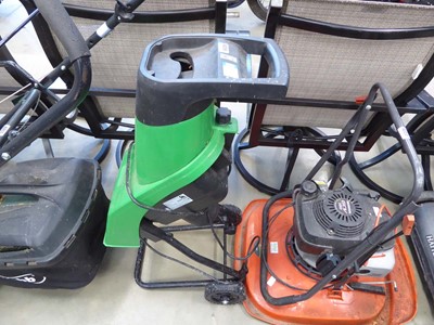 Lot 4056 - Gardening Essentials 240V garden shredder