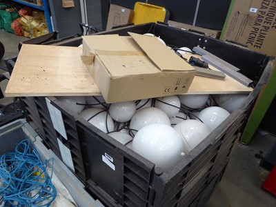 Lot 4063 - Pallet containing a large quantity of outdoor...