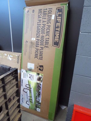 Lot 4067 - Lifetime folding picnic table in box