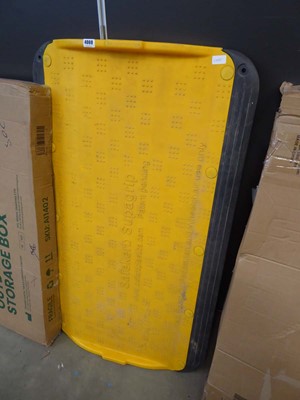 Lot 4069 - Safekerb Supagrip 350Kg rated trench cover