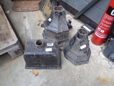 Lot 4201 - 3 assorted cast iron gutter hoppers