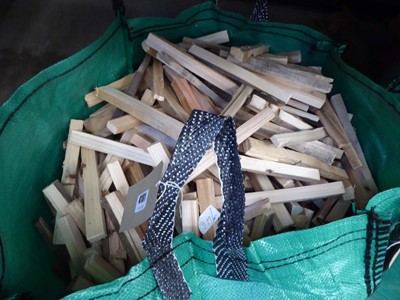 Lot 4101 - Small dumpy bag containing a quantity of kindling