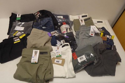 Lot 3429 - x19 mixed clothing items to include DKNY Jeans...