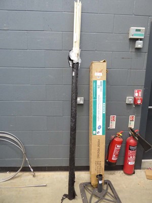 Lot 4233 - Qty of pine half round timber moulds