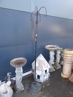 Lot 4144 - Metal decorative hanging basket stand