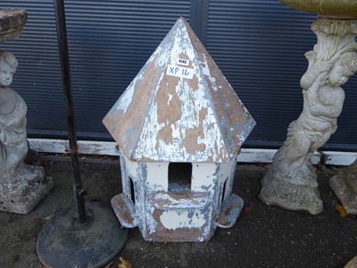 Lot 4145 - Timber dovecote