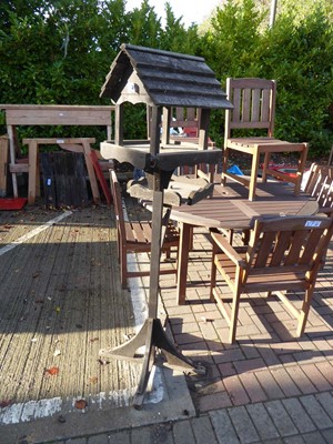 Lot 4160 - Timber double bird feeding station