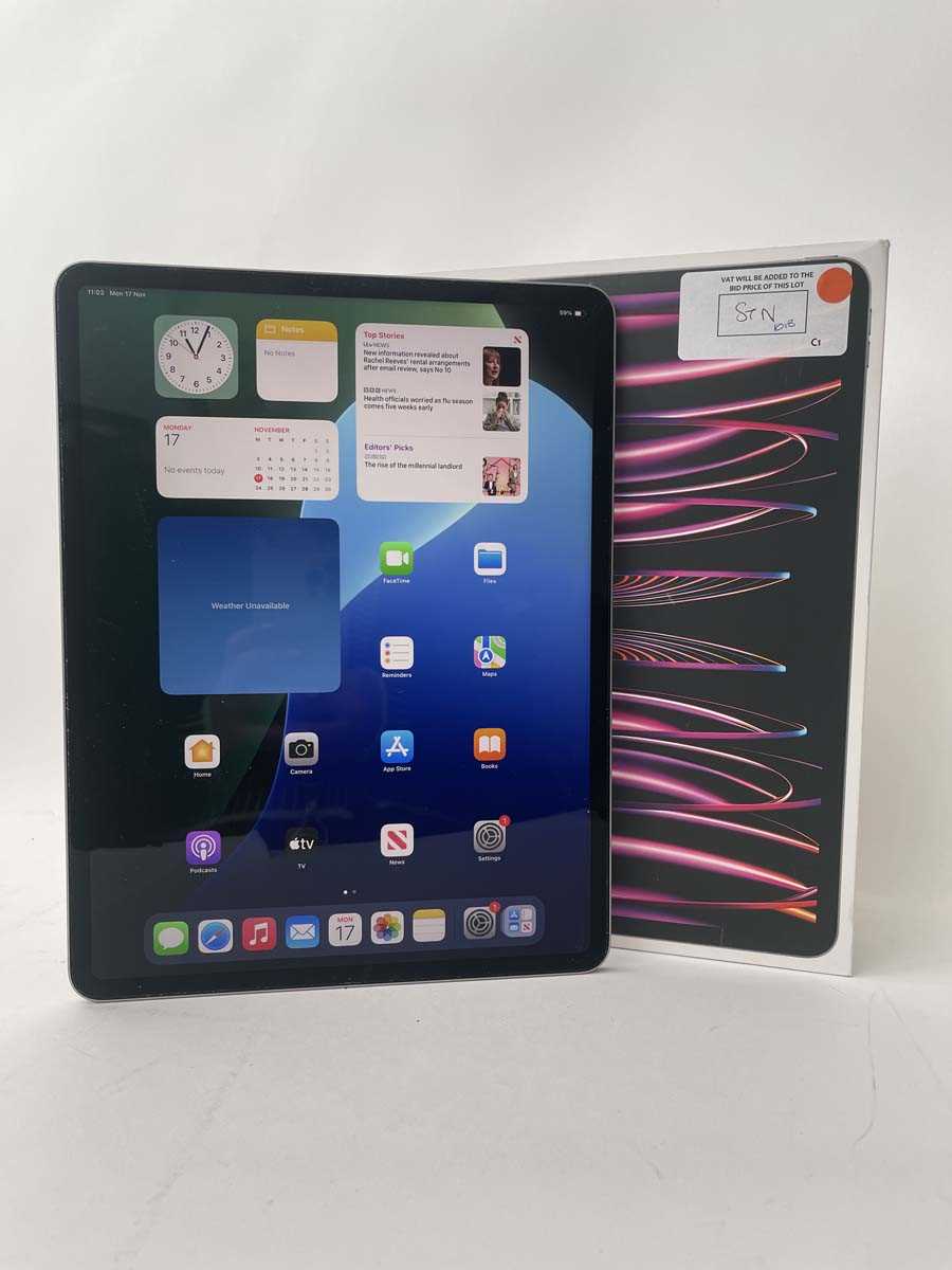 Lot Apple iPad Pro 12.9-inch (5th Generation)...