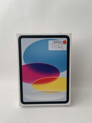 Lot Apple iPad (10th Generation) Wi-Fi, 64GB,...