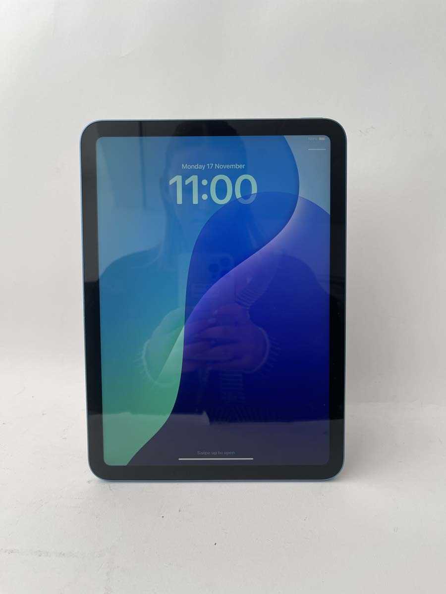 Lot Apple iPad (10th Generation) Wi-Fi, 64GB,...