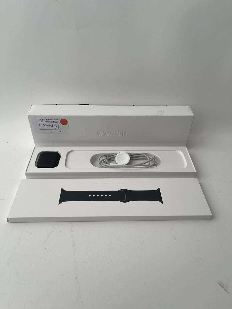 Lot Apple Watch Series 8, 41mm, Midnight Aluminium,...