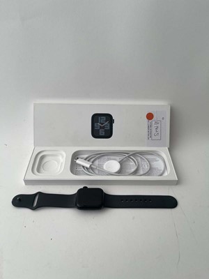 Lot Apple Watch SE (Gen 2), 40mm, Midnight...