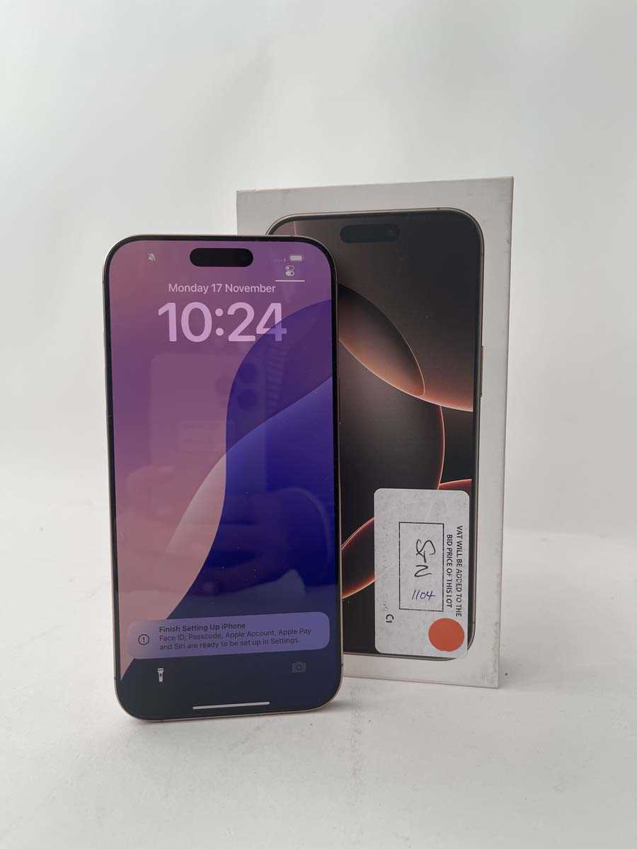 Lot Apple iPhone 16 Pro Max, 256GB, Desert...