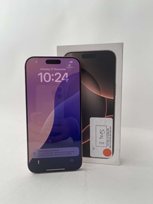 Lot Apple iPhone 16 Pro Max, 256GB, Desert...