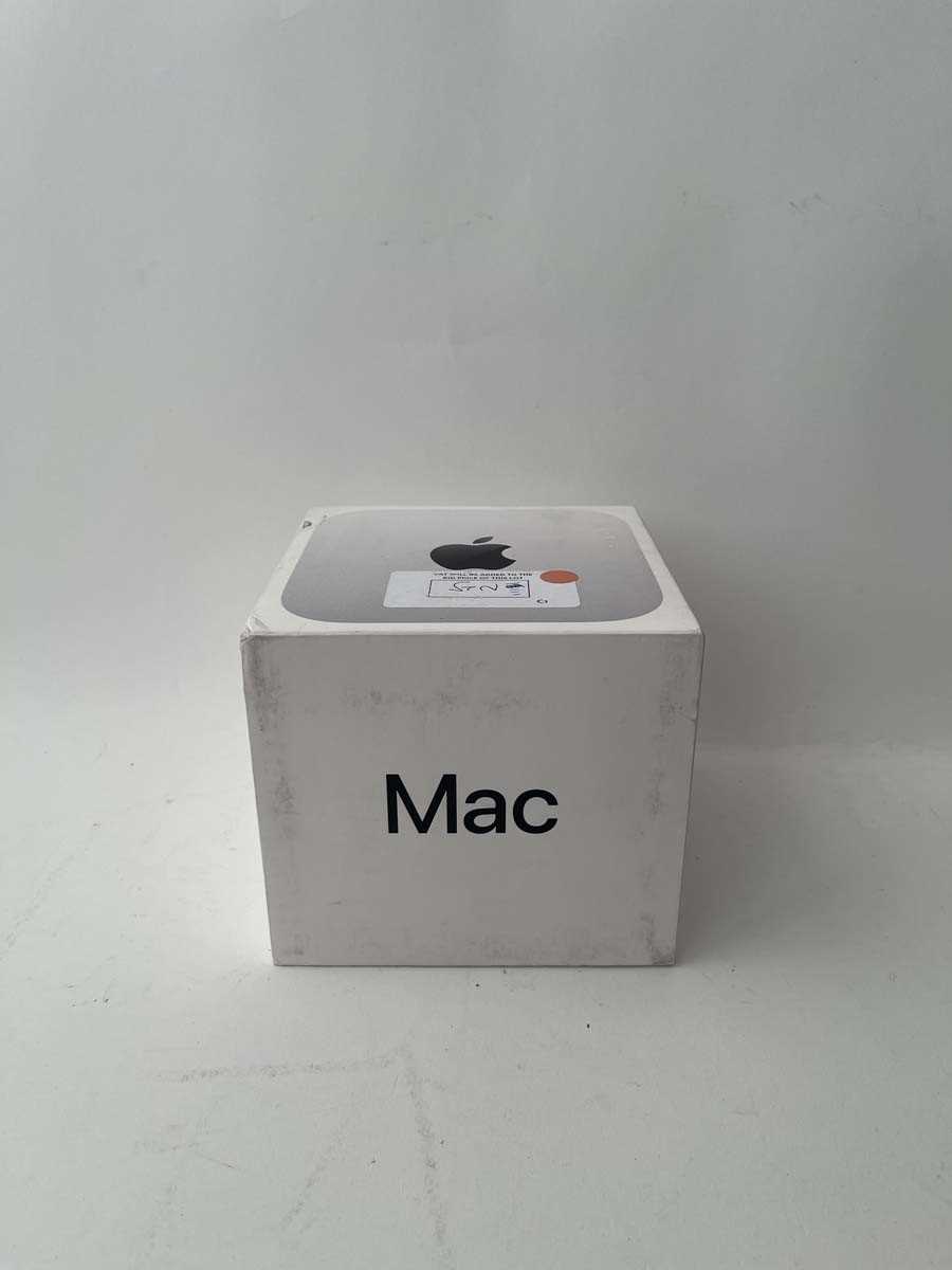 Lot Apple Mac mini with Apple M4 chip, 16GB...