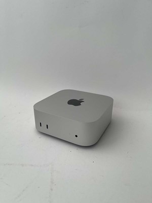 Lot Apple Mac mini with Apple M4 chip, 16GB...