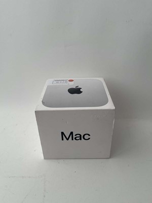Lot Apple Mac mini with Apple M4 chip, 16GB...