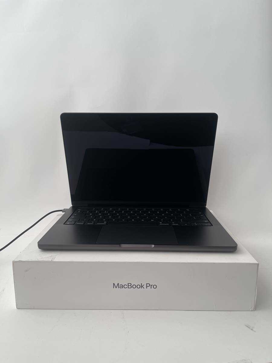 Lot Apple MacBook Pro 14-inch with Apple M4 chip,...