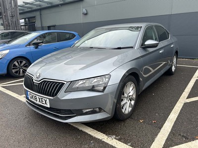 Lot 4004 - (GK18 XEX) 2018 Skoda Superb CR SE Technology...