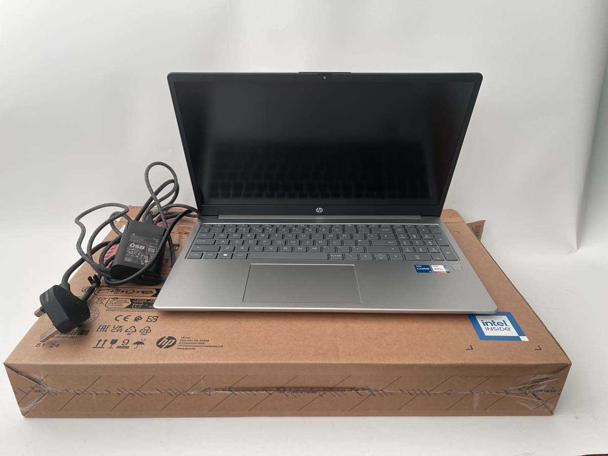 Lot HP laptop 15-fd0044na, Intel Core i5-1334U,...