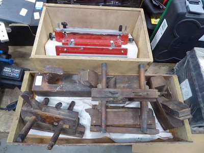 Lot 4388 - Arcoy dove tail joint jig and a quantity of...
