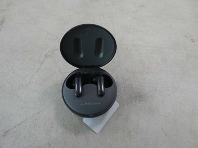 Lot 2138 - Pair of Tone UFPS earbuds in a charging case