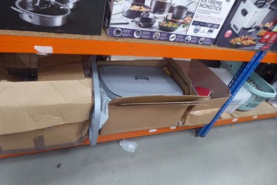 Lot 3070 - Laundry basket and storage boxes plus note...