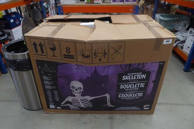 Lot 3087 - Giant ground breaking skeleton