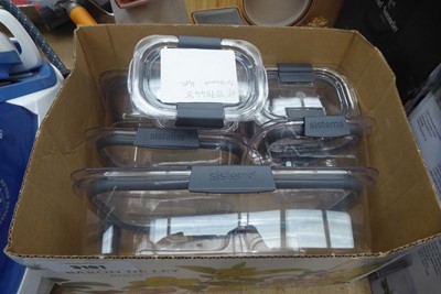 Lot 3101 - Box of Sistema food storage containers