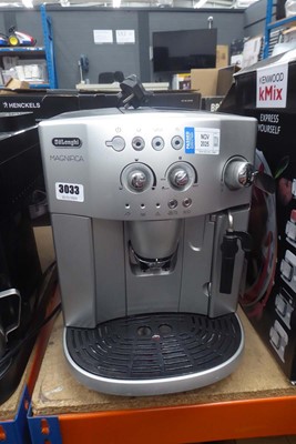 Lot 3033 - Unboxed De'Longhi Magnifica coffee machine