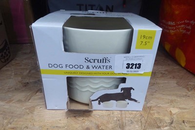 Lot 3213 - Scruffs dog food and water bowl