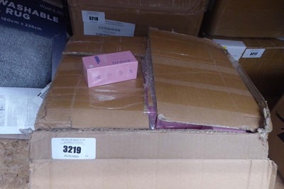 Lot 3219 - Box containing a large quantity of Narae pink...