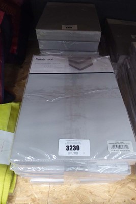 Lot 3230 - 5 Sanderson grey single fitted twin pack sheets