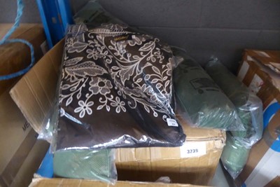 Lot 3239 - Micro fleece towels and Megobey ladies dress tops