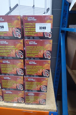 Lot 3249 - 15 boxes of 30 Little Hotties adhesive toe...