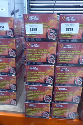 Lot 3258 - 15 boxes of 30 Little Hotties adhesive toe...
