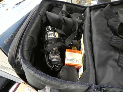 Lot 2328 - Box containing various cameras, camera lenses...