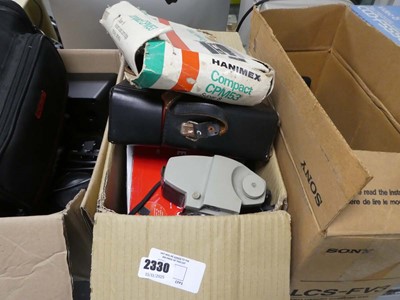 Lot 2330 - Box containing various cameras, camera...