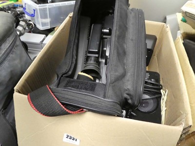 Lot 2331 - Box containing Phillips Video camera and a...